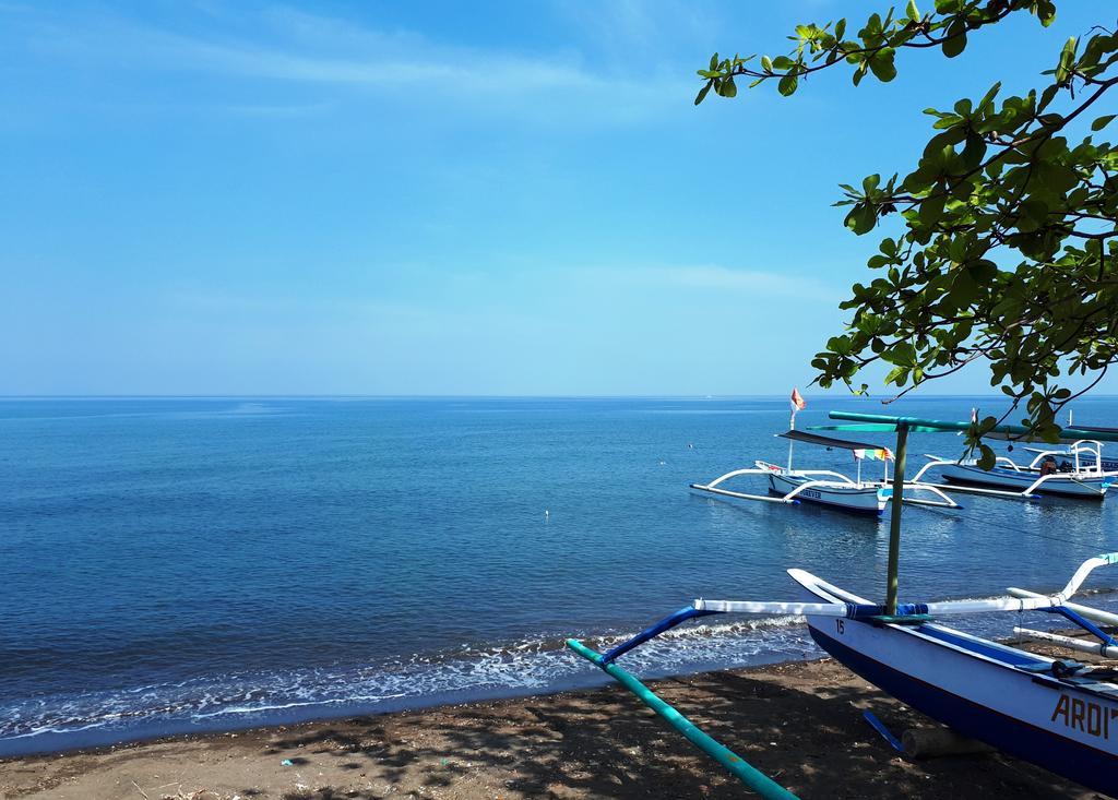 Gede Homestay Lovina Buitenkant foto