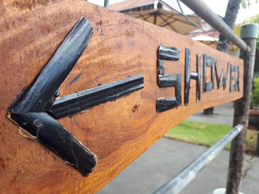 Gede Homestay Lovina Buitenkant foto