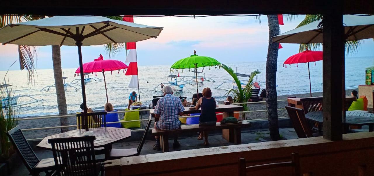 Gede Homestay Lovina Buitenkant foto